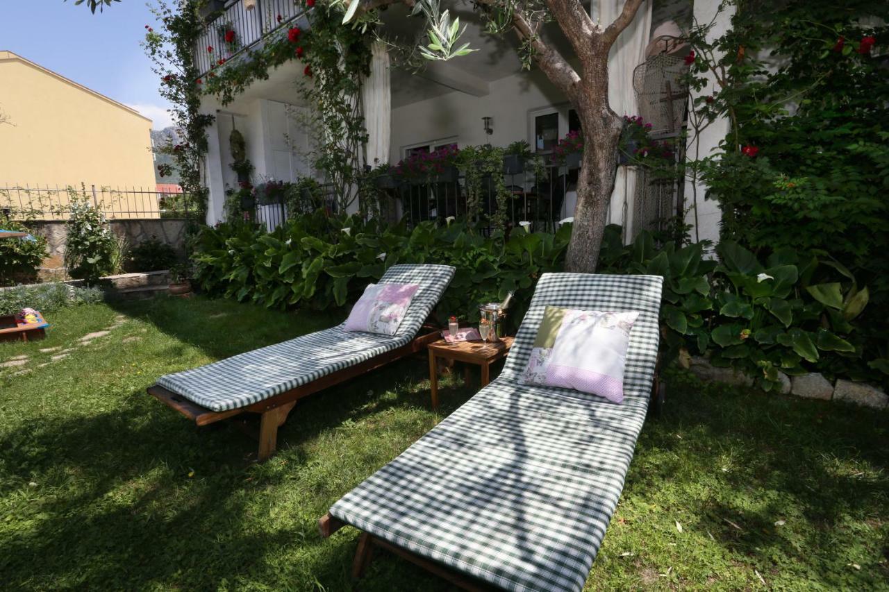 Apartments Rose Kaštela Exteriér fotografie