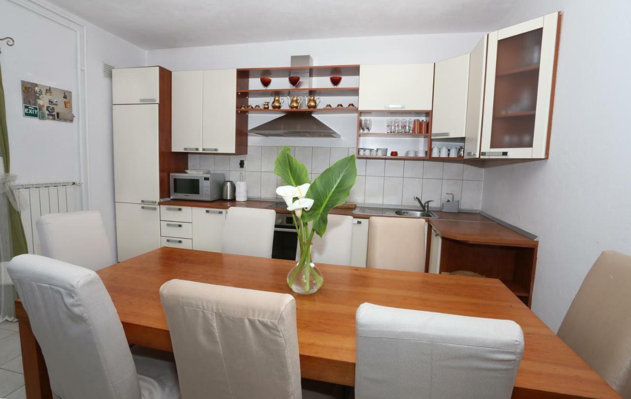 Apartments Rose Kaštela Exteriér fotografie