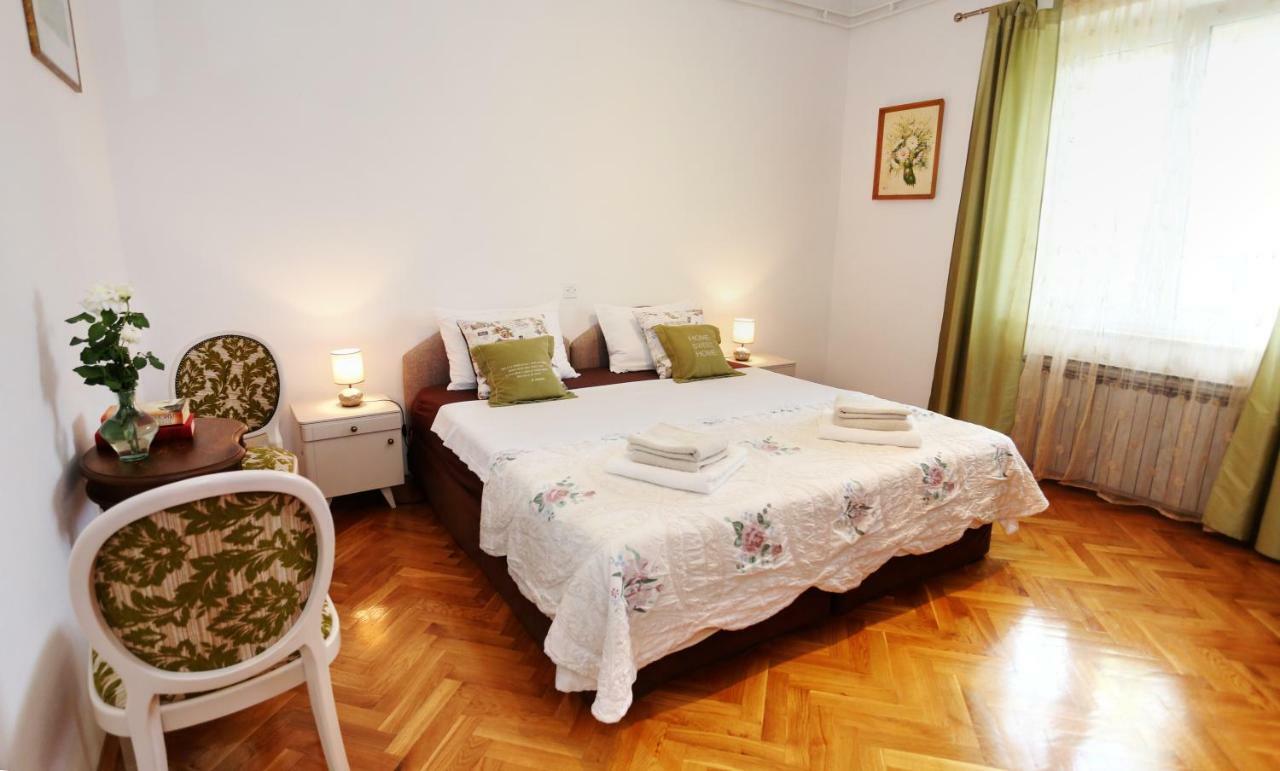 Apartments Rose Kaštela Exteriér fotografie