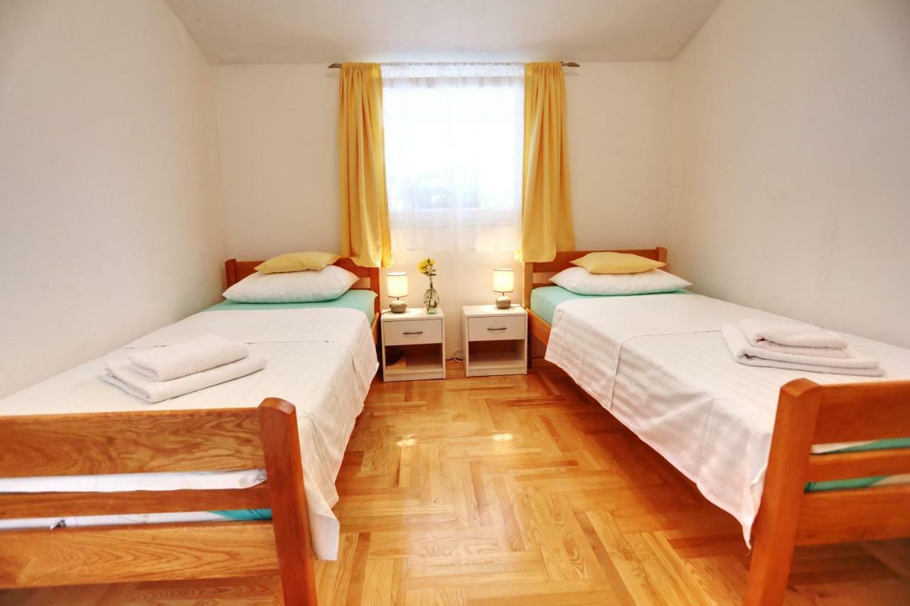 Apartments Rose Kaštela Exteriér fotografie